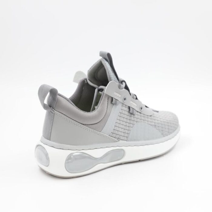 ⁦حذاء رياضي للرجال لون سكني فاتح⁩ - الصورة ⁦2⁩