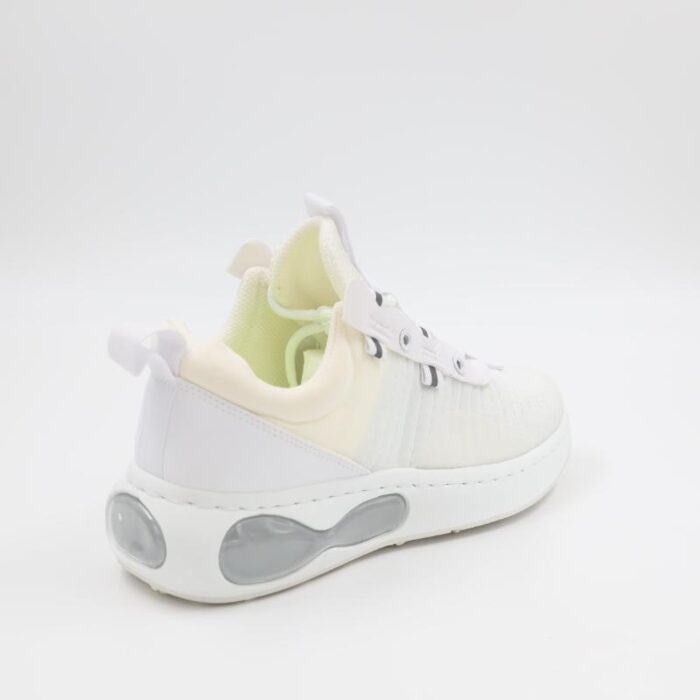 1033751254_67dc644517142 حذاء رياضي للرجال لون أبيض - الصورة 1