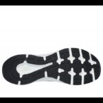 ⁦Skechers Men's GO RUN CONSISTENT 2.0 Shoes - حذاء سكيتشرز جو رن كونيستينت 2.0 للرجال لون فحمي ونعل أبيض⁩ - الصورة ⁦4⁩