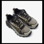 ⁦Skechers Men's Max Protect Shoes -  حذاء سكيتشرز ماكس بروتيكت للرجال لون بيج فاتح وأسود وزيتي⁩ - الصورة ⁦9⁩