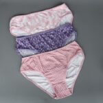 ⁦طقم داخلي نسائي قطن 3 قطع من milk بألوان مختلفة⁩ - الصورة ⁦2⁩