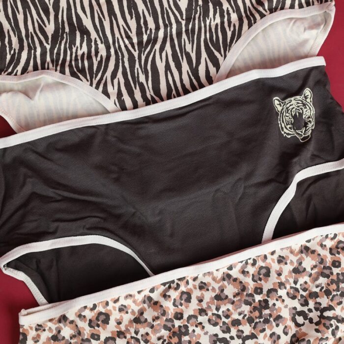 ⁦طقم داخلي نسائي قطن من 3 قطع milk بألوان مختلفة⁩ - الصورة ⁦7⁩