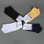 ⁦جوارب قصيرة الكاحل بتصميم ألوان سادة من تو يو (4 أزواج) للنساء بألوان أسود وكحلي وأصفر وأبيض⁩ - الصورة ⁦5⁩