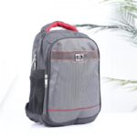 ⁦حقيبة ظهر مدرسية 14 انش لون أسود وأحمر⁩ - الصورة ⁦5⁩