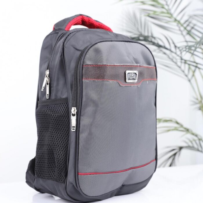 ⁦حقيبة ظهر مدرسية 14 انش لون أسود وأحمر⁩ - الصورة ⁦8⁩