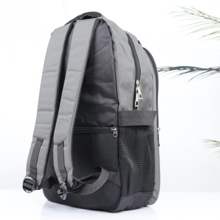 ⁦حقيبة مدرسية 18 انش لون سكني⁩ - الصورة ⁦5⁩