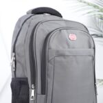 ⁦حقيبة مدرسية 18 انش لون سكني⁩ - الصورة ⁦9⁩