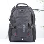 ⁦حقيبة مدرسية 18 انش لون أسود⁩ - الصورة ⁦7⁩