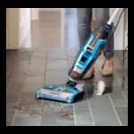 ⁦مكنسة كروس ويف من بيسيل لتنظيف الأسطح المتعددة لون أزرق⁩ - الصورة ⁦7⁩