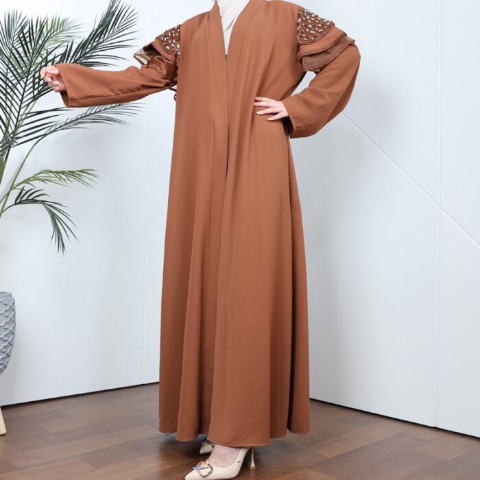 ⁦عباية مفتوحة مع أحجار زركون على الكتف لون بني⁩ - الصورة ⁦10⁩