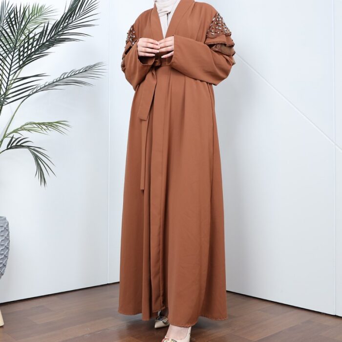 ⁦عباية مفتوحة مع أحجار زركون على الكتف لون بني⁩ - الصورة ⁦14⁩