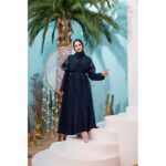 عباية مفتوحة مع أحجار زركون على الكتف لون كحلي