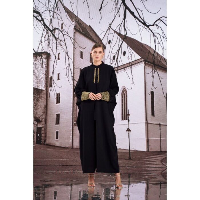 1033751995_67dc68fda0992 عباية مفتوحة بتصميم خرز من الأمام لون أسود - الصورة 1