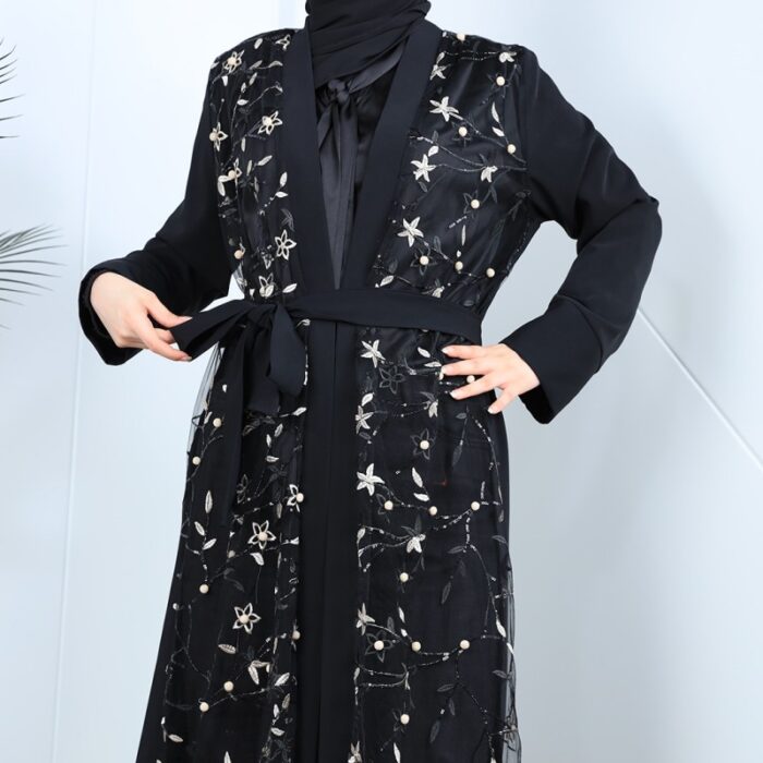 ⁦عباية مفتوحة بتصميم شيفون وتطريز من الأمام لون أسود⁩ - الصورة ⁦10⁩