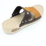 ⁦شبشب طبي جلد طبيعي للرجال لون بني محروق وعسلي⁩ - الصورة ⁦2⁩