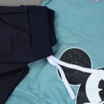 ⁦طقم (بلوزة كم بطاقية مع بنطلون) بتصميم رسوم ميكي ماوس للأطفال لون أخضر وأسود⁩ - الصورة ⁦5⁩