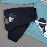 ⁦طقم (بلوزة كم بطاقية مع بنطلون) بتصميم رسوم ميكي ماوس للأطفال لون أخضر وأسود⁩ - الصورة ⁦7⁩