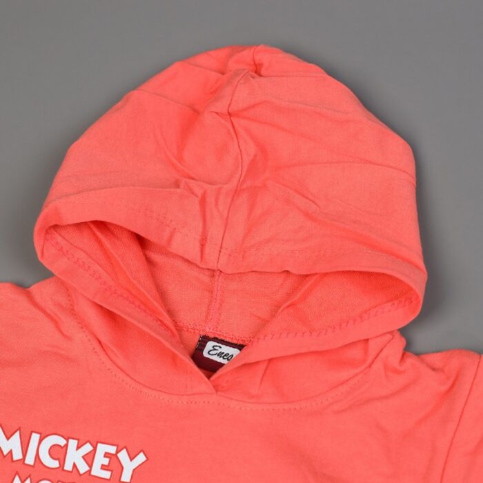 ⁦طقم (بلوزة كم بطاقية مع بنطلون) بتصميم رسوم ميكي ماوس للأطفال لون زهري وأسود⁩ - الصورة ⁦4⁩