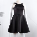 ⁦فستان قصير مخطط بالعرض لون أسود⁩ - الصورة ⁦9⁩