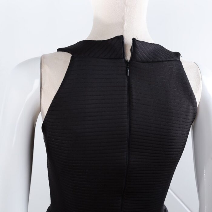 ⁦فستان قصير مخطط بالعرض لون أسود⁩ - الصورة ⁦14⁩