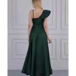 ⁦فستان طويل لون أخضر⁩ - الصورة ⁦4⁩