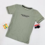 ⁦بلوزة ربس للأطفال لون فستقي⁩ - الصورة ⁦2⁩