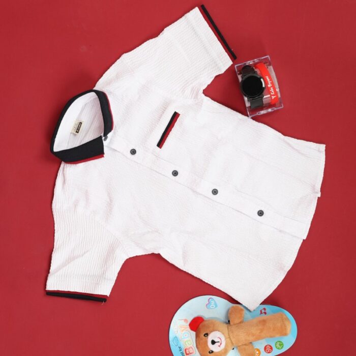 ⁦قميص نصف كم ربس للأطفال لون ابيض⁩ - الصورة ⁦2⁩