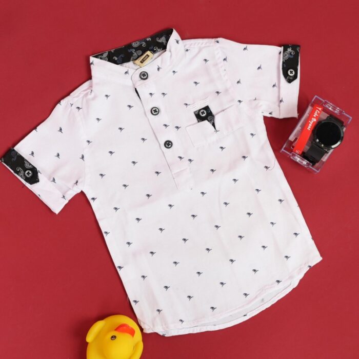 ⁦قميص نصف كم بدون قبه للأطفال لون ابيض⁩ - الصورة ⁦2⁩