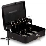 ⁦صندوق عملة معدني مع مفتاح قياس 24*30*8 سم⁩ - الصورة ⁦5⁩