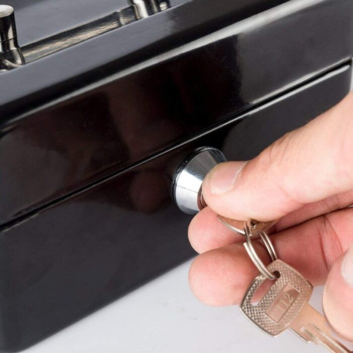 ⁦صندوق عملة معدني مع مفتاح حجم XLarge قياس ( 23*30*8.5 سم )⁩ - الصورة ⁦4⁩