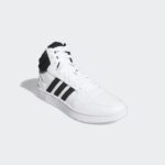 ⁦adidas Mens' Hoops 3.0 Mid Classic Vintage Shoes - White- حذاء اديداس هوبس 3.0 ميد كلاسيك للرجال لون ابيض⁩ - الصورة ⁦6⁩