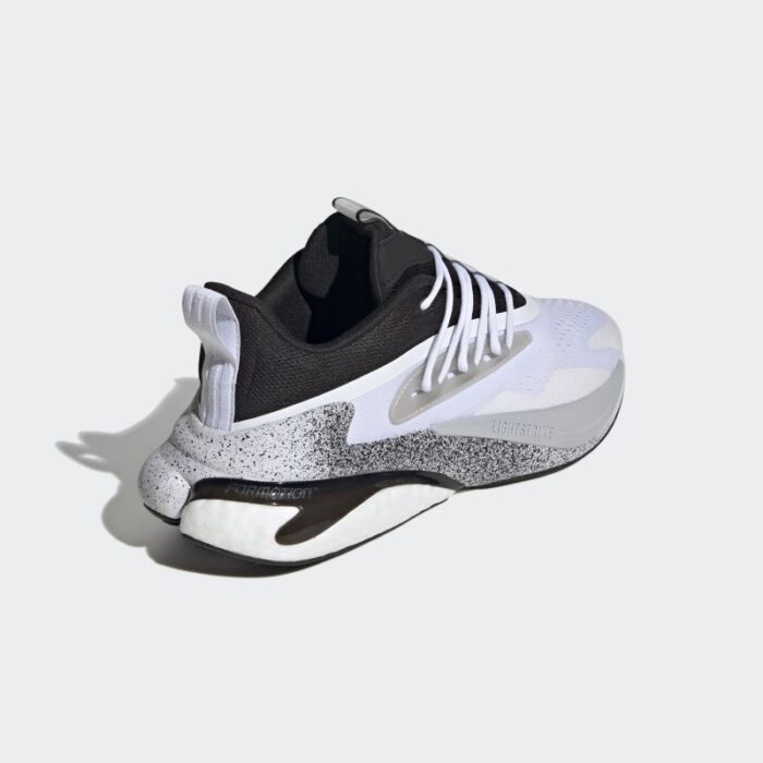 ⁦adidas Mens' Alphaboost V2 Shoes - White- حذاء اديداس الفا بوست في 2 للرجال لون أبيض⁩ - الصورة ⁦7⁩