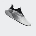 ⁦adidas Mens' Alphaboost V2 Shoes - White- حذاء اديداس الفا بوست في 2 للرجال لون أبيض⁩ - الصورة ⁦15⁩