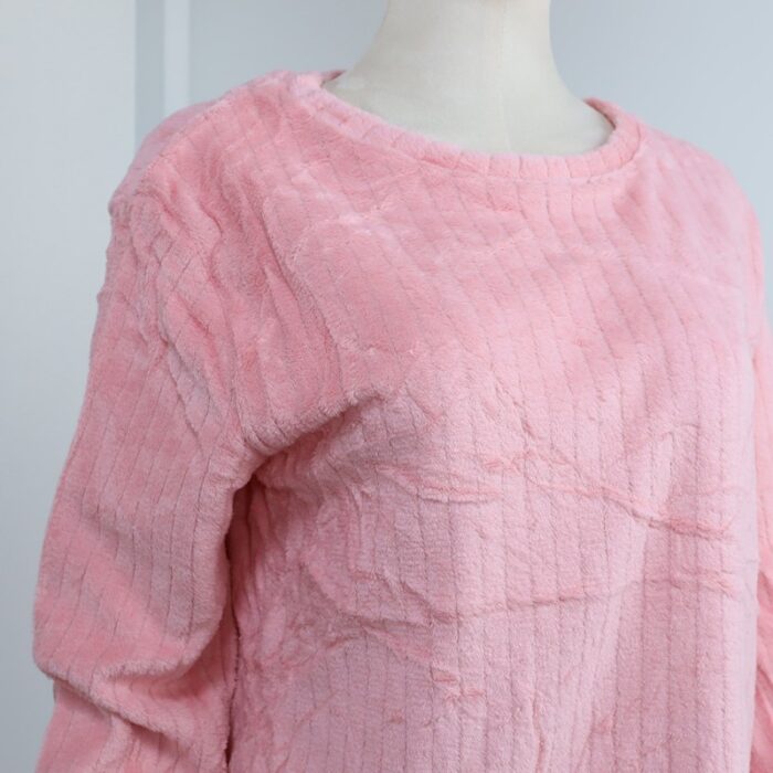 ⁦بجامة فرو بأكمام طويلة مخطط طولي للنساء لون زهري⁩ - الصورة ⁦6⁩