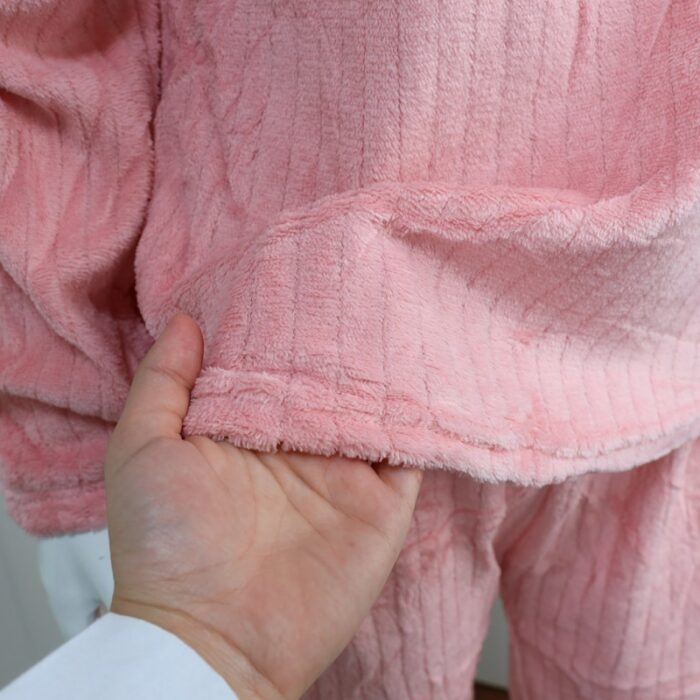 ⁦بجامة فرو بأكمام طويلة مخطط طولي للنساء لون زهري⁩ - الصورة ⁦7⁩