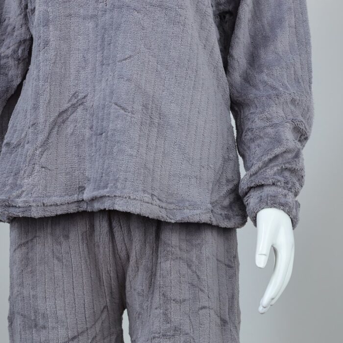 ⁦بجامة فرو بأكمام طويلة مخطط طولي للنساء لون سكني⁩ - الصورة ⁦4⁩