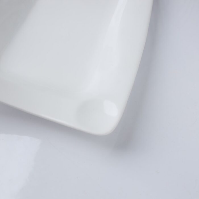 ⁦صحن بورسلان بتصميم شبه مستطيل حجم 37×27 سم لون أبيض⁩ - الصورة ⁦5⁩