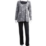 ⁦بجامة بأكمام طويلة بتصميم لون أسود وأبيض⁩ - الصورة ⁦8⁩