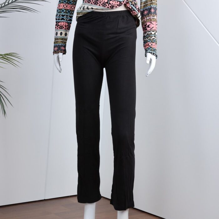 ⁦بجامة بأكمام طويلة بتصميم نقشة مغربية للنساء لون زهري فاتح وأسود⁩ - الصورة ⁦2⁩