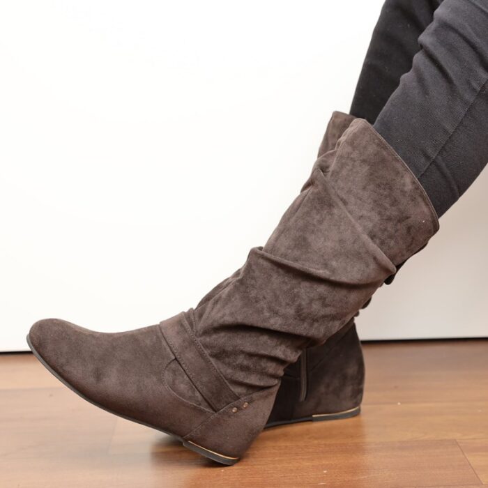 ⁦جزمة مخمل ساق طويل للنساء لون رمادي⁩ - الصورة ⁦3⁩