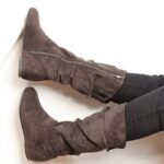 ⁦جزمة مخمل ساق طويل للنساء لون رمادي⁩ - الصورة ⁦7⁩