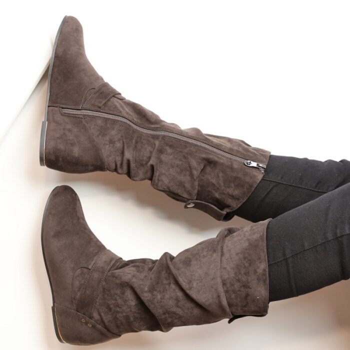 ⁦جزمة مخمل ساق طويل للنساء لون رمادي⁩ - الصورة ⁦7⁩