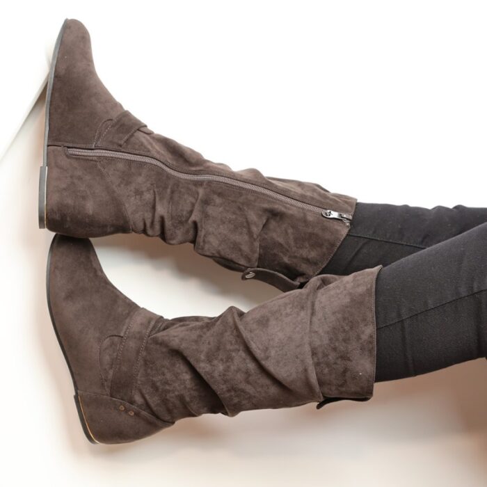 ⁦جزمة مخمل ساق طويل للنساء لون رمادي⁩ - الصورة ⁦8⁩