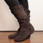 ⁦جزمة مخمل ساق طويل للنساء لون رمادي⁩ - الصورة ⁦9⁩