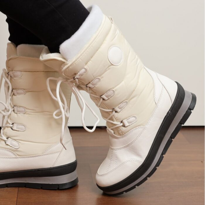 ⁦جزمة ساق  متوسط الطول للنساء لون أبيض⁩ - الصورة ⁦11⁩