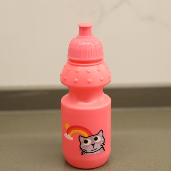 ⁦مطرة بلاستيك سعة 200 مل لون زهري⁩ - الصورة ⁦3⁩