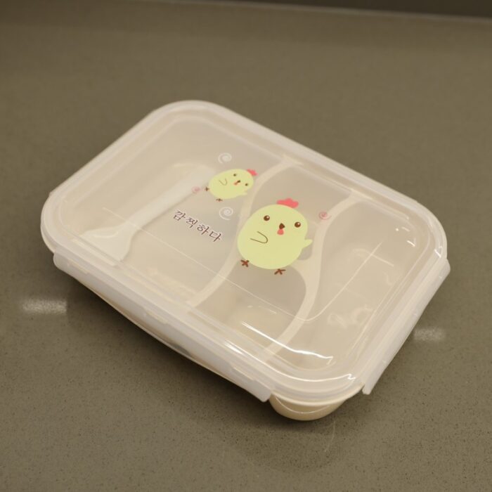 ⁦لانش بوكس بلاستيك مع ملعقة حجم 24×18 سم لون بيج⁩ - الصورة ⁦3⁩