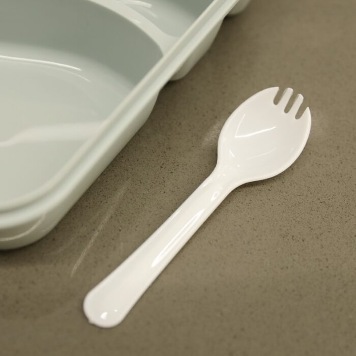 ⁦لانش بوكس بلاستيك مع ملعقة حجم 24×18 سم لون أخضر⁩ - الصورة ⁦7⁩