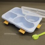 ⁦لانش بوكس بلاستيك مع ملعقة حجم 23.5×17.5 سم لون أزرق⁩ - الصورة ⁦10⁩