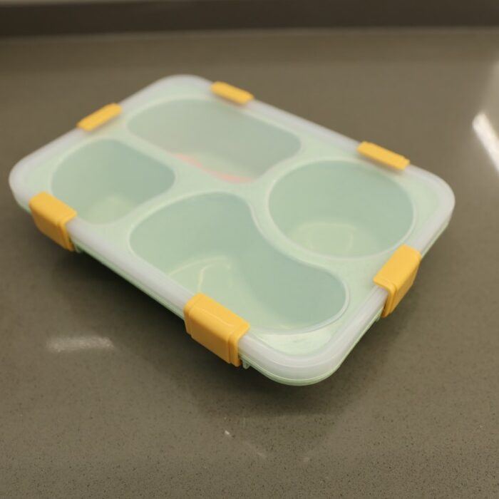 ⁦لانش بوكس بلاستيك مع ملعقة حجم 23.5×17.5 سم لون أخضر⁩ - الصورة ⁦4⁩